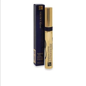 Estée Lauder Extreme
Lash Multiplying Mascara